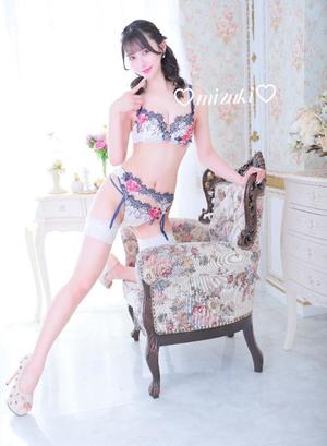 桜庭みずきの写メ日記｜リュクス～LUXE～ 吉原高級店ソープ