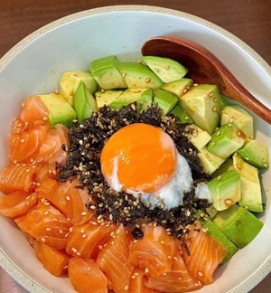 鈴原しおりの写メ日記｜リュクス～LUXE～ 吉原高級店ソープ