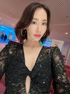 雫の写メ日記｜王室 吉原高級店ソープ