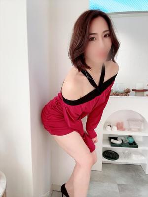 雫の写メ日記｜王室 吉原高級店ソープ