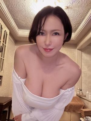 凪沢ひかるの写メ日記｜プレジデントクラブ 吉原高級店ソープ