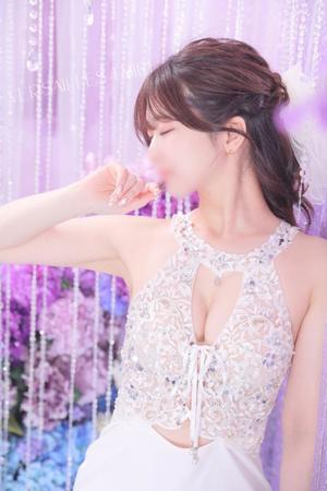 えみりの写メ日記｜ヴェルサイユ 吉原高級店ソープ