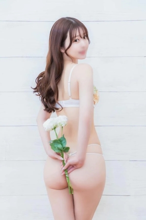 えみりの写メ日記|ヴェルサイユ 吉原高級店ソープ