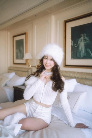 えみりの写メ日記｜ヴェルサイユ 吉原高級店ソープ