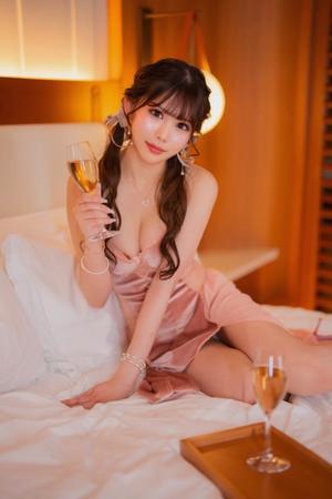 かのんの写メ日記｜ヴェルサイユ 吉原高級店ソープ