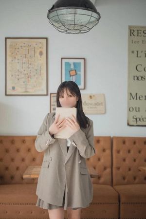 かりなの写メ日記｜ヴェルサイユ 吉原高級店ソープ