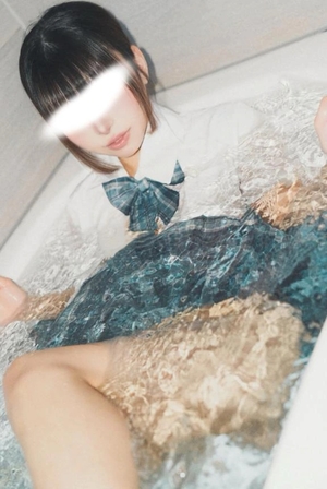 ももの写メ日記｜ヴェルサイユ 吉原高級店ソープ