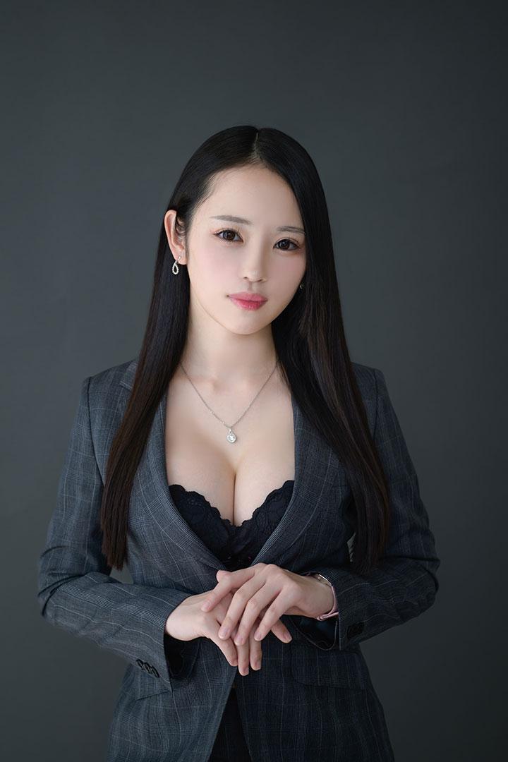 せな | 吉原 秘書室 (1 / 5)