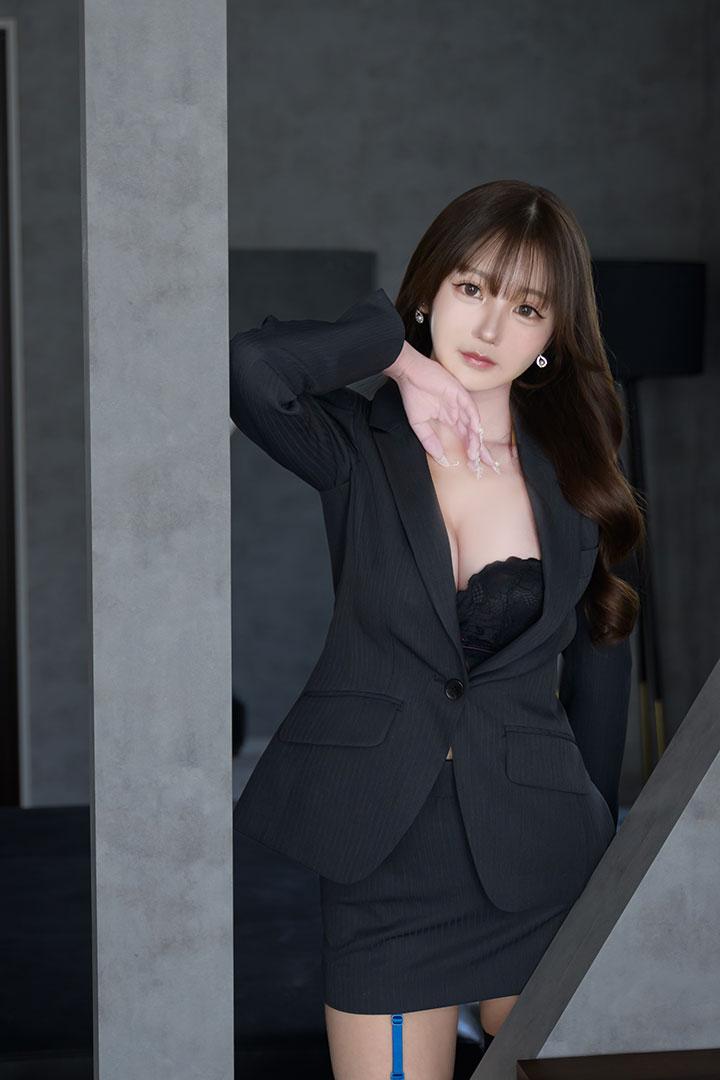 つかさ | 吉原 秘書室 (1 / 5)