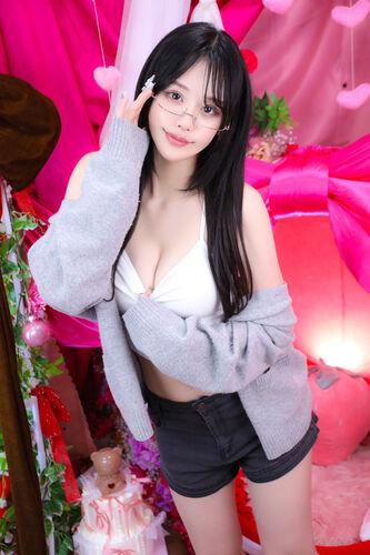 桃叶 | 吉原 ラビアンローズ (1 / 5)