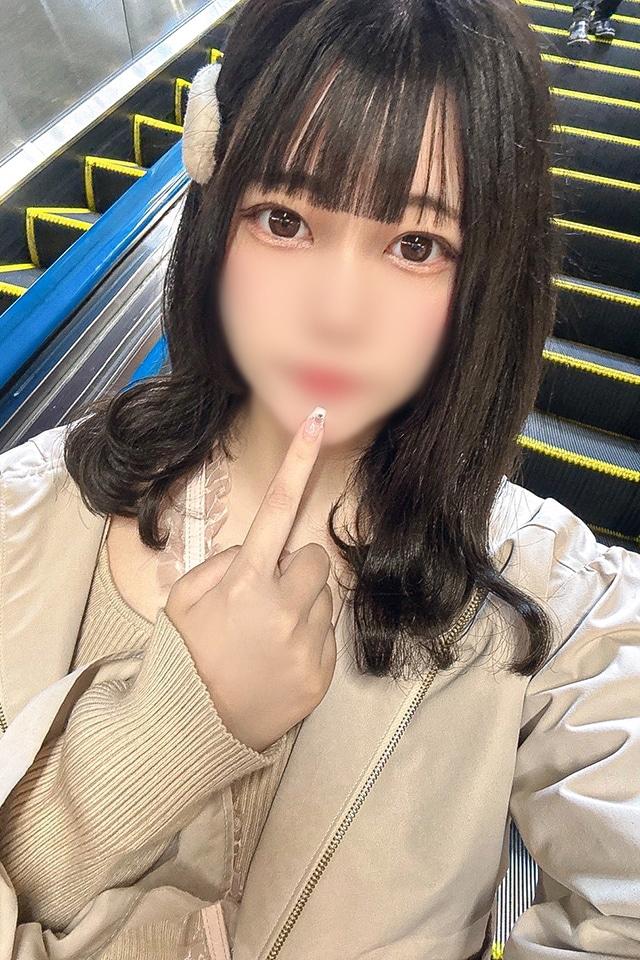 クルミ | 埼玉県・大宮 ラブ&ピース (1 / 6)