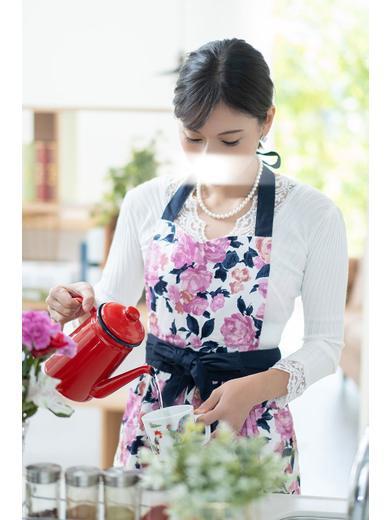 鈴川乃愛 | 吉原 ハールブルク (3 / 8)